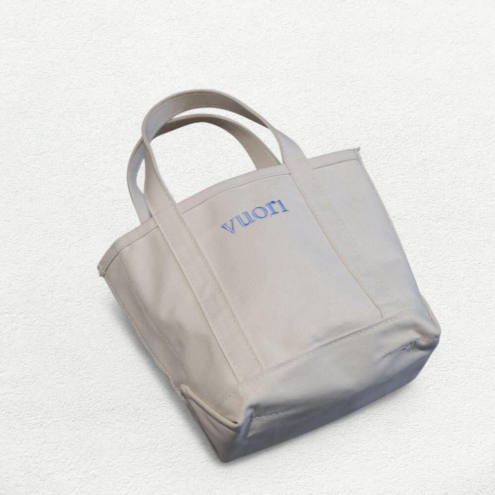 ✨ Vuori Embroidered Canvas Boat & Tote Bag in Cream & Blue ✨